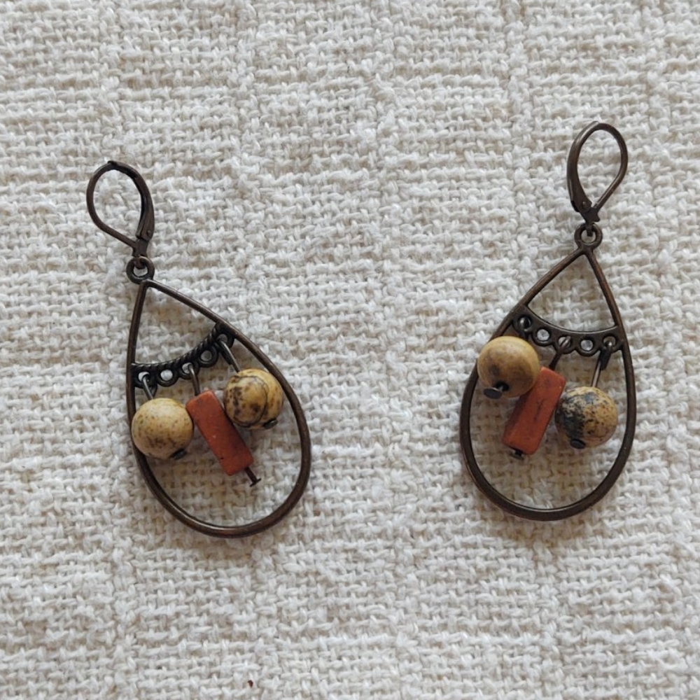 Lovely custom  jewlery, earrings